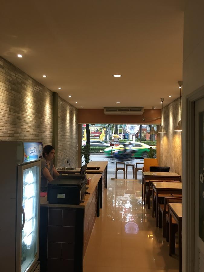 Siam Host Ratchada - Mrt Ladprao Hostel Bangkok Bagian luar foto